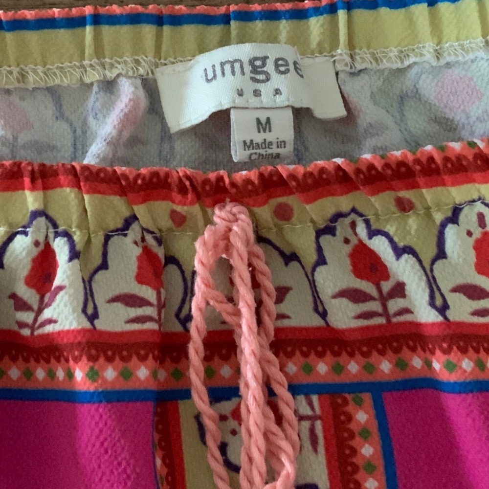Umgee Floral off the shoulder boho pheasant blouse size Medium - Picture 3 of 7